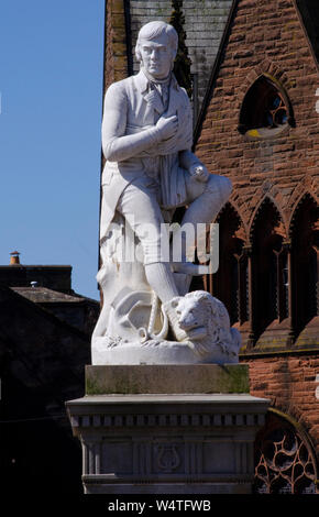 Une statue de Robert Burns (25 janvier 1759 - 21 juillet 1796) dans la région de Dumfries Scotland UK Banque D'Images