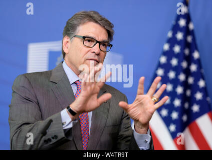 Belgique, Bruxelles, 2 mai 2019 : le secrétaire de l'Énergie, Rick Perry, parler à la presse au cours d'une réunion entre les Etats-Unis et l'Europe sur l'e Banque D'Images