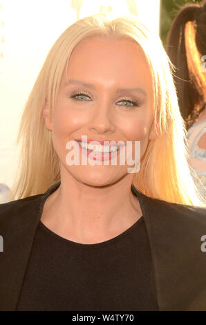 LOS ANGELES, CA - le 24 juillet : Nicky Whelan à la 9e édition de bienfaisance variété Poker & Casino Night, Paramount Studios, Los Angeles, Californie le 24 juillet 2019. Crédit : David Edwards/MediaPunch Banque D'Images