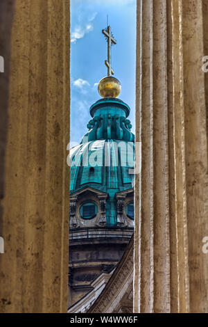 SAINT PETERSBURG, Russie - le 13 juillet 2016 : Dôme de la Cathédrale de Kazan, Saint-Pétersbourg, Russie Banque D'Images