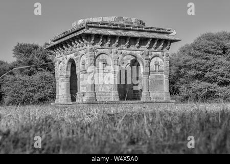 Pavagadh Champaner , , Gujarat , India-December 07, 2014-Vue de cénotaphe près de Chennai Masjid Banque D'Images