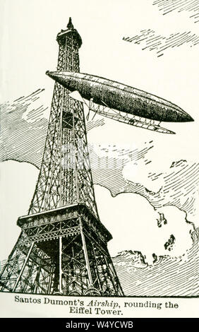 Cette illustration, qui date du début des années 1920, se lit comme suit : le dirigeable Santos Dumont, arrondissement de la Tour Eiffel. Albert Santos-Dumont (mort en 1932) était un inventeur et pionnier de l'aviation. Banque D'Images