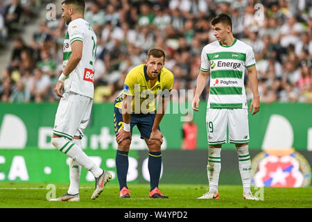 Kamil Wilczek de Brondby SI (L) et Karol Fila de Pagan Gdansk (R) sont vus en action au cours de l'UEFA Europa League match qualificatifs Pagan entre Gdansk et Brondby si au stade Energa.(score final ; Pagan Gdansk 2:1 Luinya SI) Banque D'Images