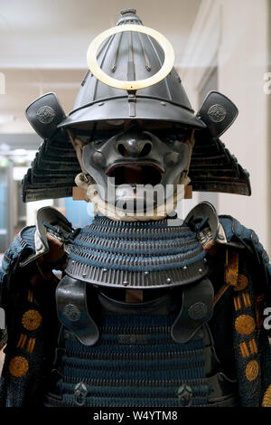 Type Gusoku armor, fait de membres de maître de thé et samurai seigneur Kobori Enshu, période Edo, 17ème - 18ème siècle Banque D'Images