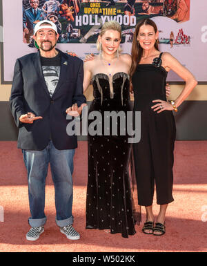 Los Angeles, CA - le 22 juillet 2019 : Kevin Smith, Harley Quinn Smith et Jennifer Schwalbach Smith assister à la première de Los Angeles était une fois je Banque D'Images