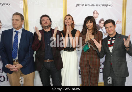 Hollywood, CA. Le 25 juillet, 2019. John Goodman, Danny McBride, Cassidy Freeman Patterson, Edi, Adam DeVine, à la première de Los Angeles Nouvelle Série HBO "Les pierres juste à des studios Paramount à Hollywood, Californie le 25 juillet 2019. Credit : Faye Sadou/media/Alamy Punch Live News Banque D'Images