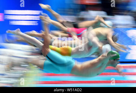 Gwangju, Corée du Sud. 26 juillet, 2019. Les athlètes commencer pendant le 50m libre masculin préliminaire à l'Gwangju 2019 du monde de la FINA à Gwangju, Corée du Sud, le 26 juillet 2019. Credit : Tao Xiyi/Xinhua/Alamy Live News Banque D'Images