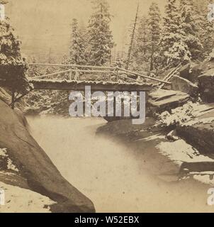 Passerelle menant à Nevada Fall, après tempête de neige en juillet., John P. Soule (américain, 1827 - 1904), 1870, à l'albumine argentique Banque D'Images