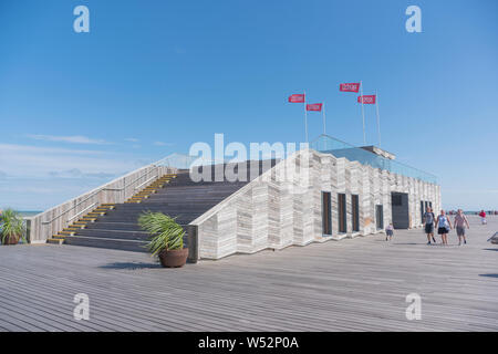 Le prix Stirling 2017 Hastings Pier par dRMM gagnante la pratique du design. Photos : Phillip Roberts Banque D'Images