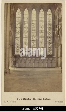York Minster - Les cinq Sœurs., George Washington Wilson (Scottish, 1823 - 1893), le 8 octobre 1865, à l'albumine argentique, 8,7 × 5,7 cm (3 16/07 x 2 1/4 in Banque D'Images
