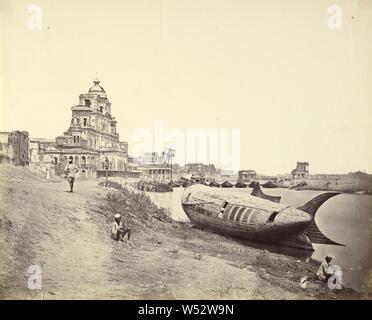 Chutter Manzil Palace, avec le bateau du roi sous la forme d'un poisson sur la rivière Gomti, Felice Beato (anglais, né en Italie, 1832 - 1909), Henry Hering (britannique, 1814 - 1893), l'Inde, 1858 - 1862, à l'albumine argentique, 24,8 x 30,6 cm (9 3/4 x 12 1/16 po Banque D'Images