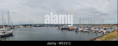 Le port de plaisance dans la ville antique Ebeltoft, Danemark Banque D'Images