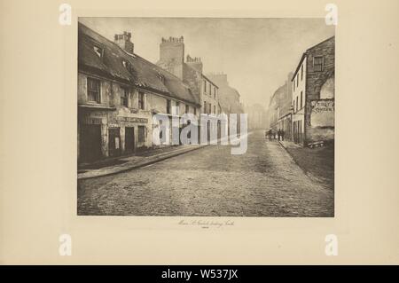 Main Street, Gorbals, regardant vers le Sud, Thomas Annan (Scottish,1829 - 1887), Glasgow, Écosse, 1868, 1900 impression négative, photogravure, 18,3 × 23,7 cm (7 3/16 x 9 5/16 in Banque D'Images