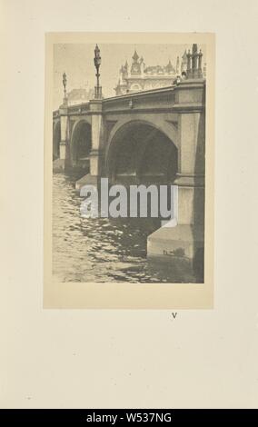 Le pont de Westminster, Alvin Langdon Coburn (britannique, né en Amérique, 1882 - 1966), Londres, Angleterre, 1914, Mezzogravure, 12,4 × 7,9 cm (4 7/8 x 3 1/8 in Banque D'Images