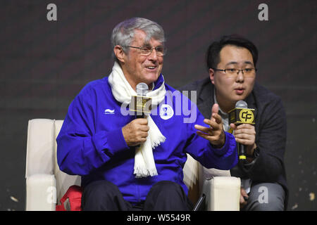 Entraîneur de football serbe et ancien joueur Bora Milutinovic assiste à la Football chinois et loisirs Forum pendant la 2018 footballeur chinois du Oui Banque D'Images
