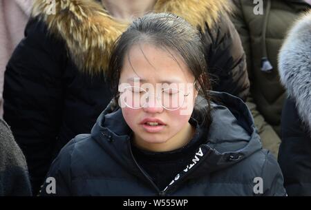 Les étudiants chinois se rassembler dans un grand rassemblement pour la prochaine assemblée College Entrance Examination, également connu sous le Gaokao, à Coatascorn High School à Zhumadian Banque D'Images