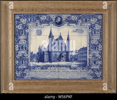 Tableau mosaïque du Conseil des ministres du cabinet Colijn à H. donné à l'occasion de son 70e anniversaire, tableau composé de 12 carreaux de carrelage bleu et blanc à cadre en bois. Central : image du Binnenhof avec Ridderzaal. Bas : l'inscription avec les noms et fonctions des donateurs. De l'autre coté, entre les vignes de fleur : une partie d'une façade avec la fonction de H. Colijn et la période au cours de laquelle il a occupé. 4 gauche et droite de ces images avec du texte. Centre supérieur : buste de l'homme (H. Colijn) avec la tête tournée vers la droite, Binnenhof, Hendrikus Colijn, anonyme, Pays-Bas, 1939 Banque D'Images