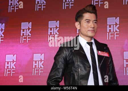 Hong Kong chanteur, danseur et acteur Aaron Kwok assiste à une conférence de presse pour le 39e Festival International du Film de Hong Kong à Hong Kong, Chine, 26 Fe Banque D'Images