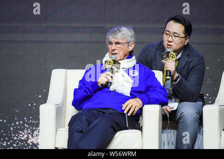 Entraîneur de football serbe et ancien joueur Bora Milutinovic assiste à la Football chinois et loisirs Forum pendant la 2018 footballeur chinois du Oui Banque D'Images