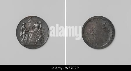 Leçon de dessin [ ?], l'un des côtés de la médaille d'argent. Avers : femme avec un halo et rempli d'abondance corne assis sur un trône, tenant un grand ressort dans sa main gauche, avec laquelle elle atteint pour un livre ouvert, qui se tient devant elle par sa femme, le Mercure est situé sur une élévation de l'escalier avec un trône sur elle, avec le chapeau et le personnel, et s'étend d'une branche de laurier de la main droite, tendue entre les deux morceaux de parchemin déroulé partiellement en arrière-plan, statue de l'homme qui porte quelqu'un sur son dos dans la circonscription. Inverse : vierge, Louis Eugène Mouchon, Paris, 1887 - 1888, de l'argent (métal Banque D'Images