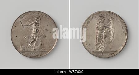 Napoléon Bonaparte à son retour de son exil sur l'île d'Elbe et de l'évasion de Louis XVIII de France, médaille d'argent. A l'avant : femme avec une torche à la main, autel tombés dans le contexte et l'expédition dans une inscription, débit - coupe : an. Inverse : femme voilée, représentant la France couvert de sa robe sur un pilier reposant sur un blason avec les lis à l'intérieur une inscription, coupés : inscription, l'île d'Elbe, Napoléon I Bonaparte (empereur des Français), Louis XVIII (Roi de France), Romain Vincent Jeuffroy, Paris, 1815, de l'argent (métal), frappant (métallurgie), d 5 cm × W 66,33 Banque D'Images