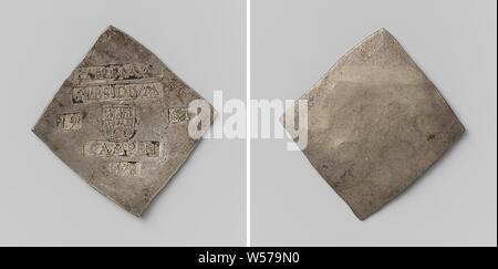 Siège de Kampen, pièce d'urgence frappées de payer les arriérés à la garnison, unilatérale d'urgence en forme de losange de monnaie. A l'avant : sept stamps : armoiries entre la valeur de mesure, haut et bas d'inscriptions. Inverse : en blanc. Dix-neuf sous, Kampen, anonyme, 5-Jun-1578, de l'argent (métal), frappant (métallurgie), h 5,1 cm × 4,9 cm × w w 14,41 Banque D'Images