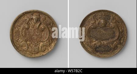 Saint Lucas guild of Amsterdam, jeton de guilde par L. Outkoop, sculpteur, médaille en laiton. A l'avant : ox détient Lucas dans son bouclier autour de jambes, il louange. Inverse : cartouche avec l'inscription ci-dessous tête d'animal, et a cartouche avec la lettre B ci-dessus, avec 500-800, Amsterdam année Outkoop, L., anonyme, 1803, le laiton (alliage), gravure, d 4,1 cm × W 27,84 Banque D'Images