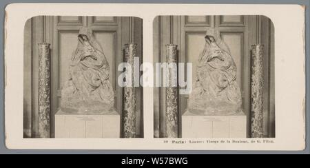 Sculpture de Germain Pilon dans le Musée du Louvre à Paris, représentant Notre Dame des Douleurs Paris : Louvre : Vierge de la douleur, l'G. Pilon (titre sur l'objet), Notre Dame de la douleur, de la sculpture, Neue Photographische Gesellschaft (mentionné sur l'objet), Musée du Louvre, 1904, carton, papier photographique, argentique, h 88 mm × W 179 mm Banque D'Images