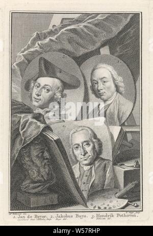 Portraits de Jan de Beijer, Jacobus Hendrik Pothoven et achète, trois portraits de peintres Jan de Beijer, Jacobus Hendrik Pothoven et achète. Sur la gauche une tête d'homme sculptée. En bas à droite une palette et des pinceaux, portrait, auto-portrait ou de l'artiste, outils, accessoires de peintre, Jan de Beijer, Jacobus Hendrik Pothoven, achète, Pieter Tanjé (mentionné sur l'objet), Amsterdam, 1750 - 1751, papier, gravure, h 164 mm × W 110 mm Banque D'Images