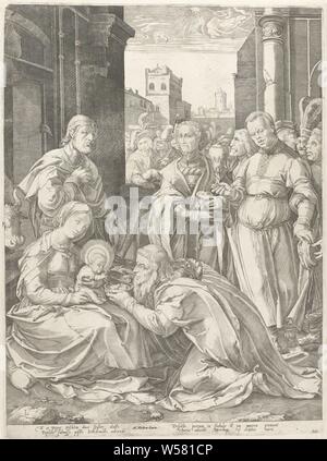L'adoration des rois, Marie et Joseph, assis à une ruine, montrer leur enfant nouveau-né aux trois rois ou les sages de l'Orient et de leur entourage. Ci-dessous le montrent quatre lignes vers l'Amérique latine. L'exemple de cette estampe fait partie d'une série de six imprime avec des scènes de la vie de Maria. Ils sont appelés les "chefs-', parce qu'en eux Goltzius a imité les travaux de divers illustres prédécesseurs., l'Adoration des Rois : les sages présentent leurs cadeaux à l'enfant Jésus (or, encens et myrrhe), anonyme, Pays-Bas, 1665 - 1689, papier, gravure, h 466 mm × W 344 mm Banque D'Images