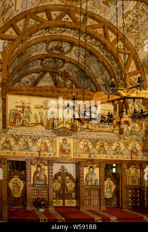 L'intérieur de peintures dans l'Église, Monastère Barsana, Maramures, Roumanie Banque D'Images