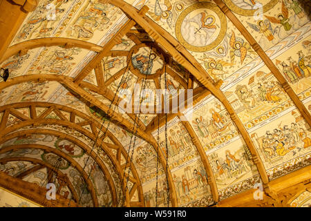 Des peintures au plafond à l'intérieur de l'Église, Monastère Barsana, Maramures, Roumanie Banque D'Images