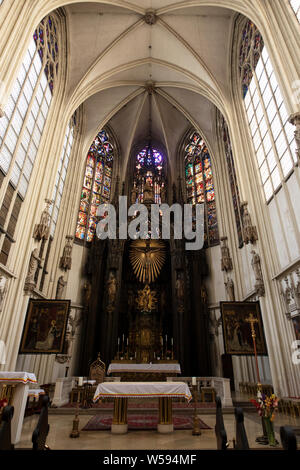 L'intérieur de l'église Maria am Gestade sur Salvatorgasse, l'une des plus anciennes églises gothiques de Vienne, en Autriche. Banque D'Images