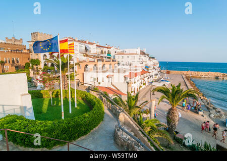 Roc de Sant Gaietà, village typique, Roda de Berà, Catalogne, Espagne Banque D'Images