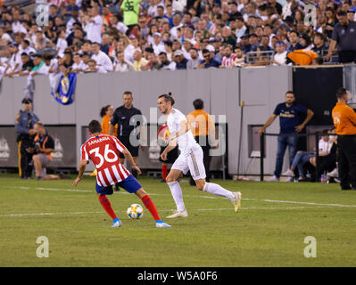 East Rutherford, NJ - Juillet 26, 2019 : Gareth Bale (11) des contrôles du Real Madrid au cours de balle match contre l'Atletico Madrid dans le cadre du tournoi de la CPI au stade Metlife Atletico a gagné 7 - 3 Banque D'Images