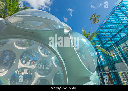 Oeil de mouche DOME (©Buckminster Fuller INST 2014) PALM COURT (©SB ARCHITECTS 2018) MIAMI DESIGN DISTRICT MIAMI FLORIDA USA Banque D'Images