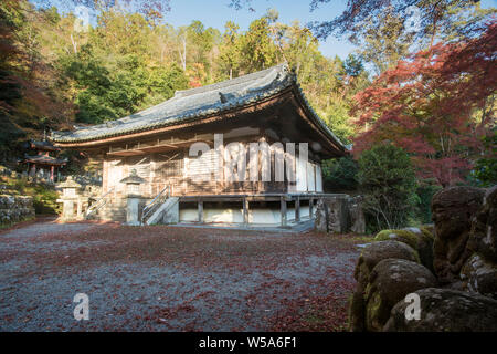 Otagi Nenbutsu à couleur automne-ji dans la banlieue de Kyoto au Japon. Caché dans les collines juste en dehors du Otagi Nenbutsu-Arashiyama, ji est Banque D'Images