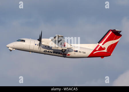 QantasLink (Est de l'Australie Airlines) de Havilland Canada Dash 8 lits 1 turbopropulseurs avion régional (ipern Banque D'Images