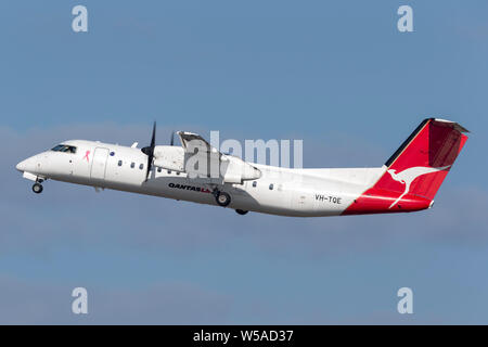 QantasLink (Est de l'Australie Airlines) de Havilland Canada Dash 8 lits 1 turbopropulseurs avion régional (ipern Banque D'Images