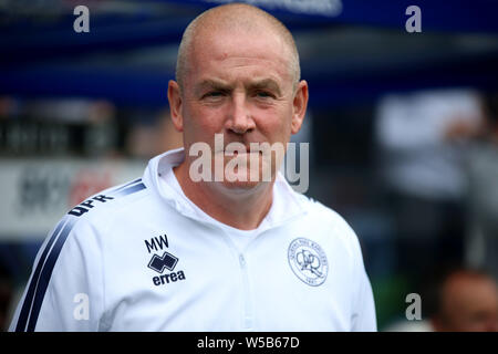 Londres, Royaume-Uni. 27 juillet, 2019. Mark Warburton, le manager de Queens Park Rangers pendant la pré-saison match amical de football, Queens Park Rangers v Watford à Loftus Road Stadium à Londres le samedi 27 juillet 2019. Ce droit ne peut être utilisé qu'à des fins rédactionnelles. Usage éditorial uniquement, licence requise pour un usage commercial. Aucune utilisation de pari, de jeux ou d'un seul club/ligue/dvd publications. Photos par Tom Smeeth/Andrew Orchard la photographie de sport/Alamy live news Crédit : Andrew Orchard la photographie de sport/Alamy Live News Banque D'Images