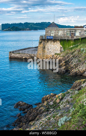 La Plymouth Royal Corinthian yacht club de Plymouth, dans le Devon, Angleterre, Royaume-Uni. Banque D'Images