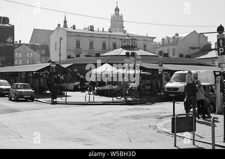 Cracovie, Pologne - 23 mars, 2019 : Kazimierz, le quartier juif historique de Cracovie. Stands commerciaux à la place Nowy. Banque D'Images