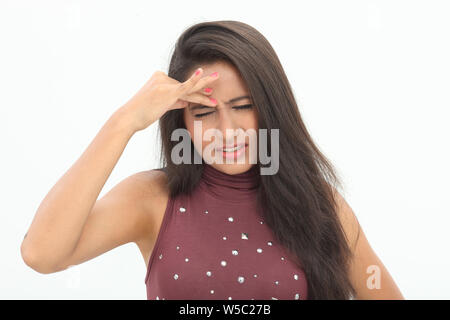 Femme souffrant de maux de tête Banque D'Images