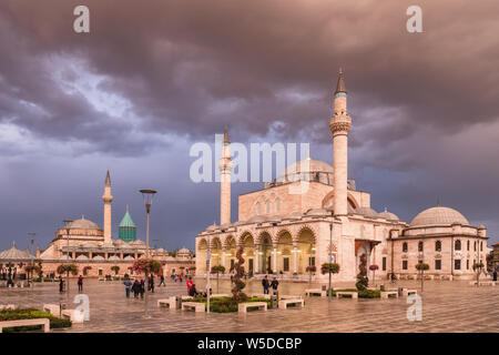 La place centrale de la vieille ville de Konya, Turquie Banque D'Images