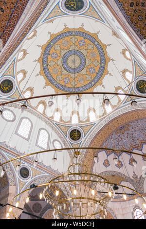 L'intérieur de la mosquée Selimiye à Konya, Turquie Banque D'Images