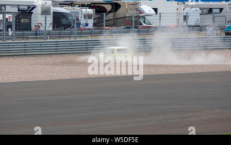 Trophée transatlantique : Qualification pour la pré '66 voitures de tourisme à Silverstone Classic Banque D'Images