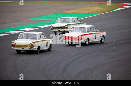 Trophée transatlantique : Qualification pour la pré '66 voitures de tourisme à Silverstone Classic Banque D'Images