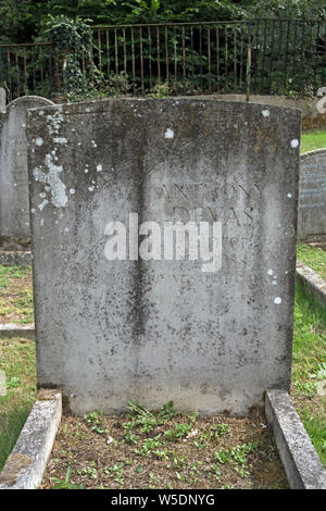 La tombe du peintre britannique Anthony dévas, avec l'épitaphe, "il était un homme rare', Putney Vale Cemetery, Londres, Angleterre Banque D'Images
