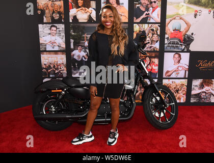 Kinya Claiborne assiste à la 10e anniversaire de Kiehl's pour LifeRide l'amfAR au profit de la recherche sur le VIH/SIDA dans la région de Century City à Westfield Century City à Century City le 27 juillet 2019. Banque D'Images