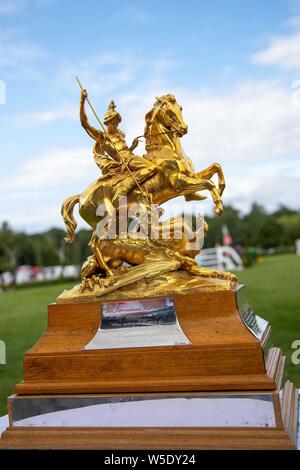 Hickstead, West Sussex, UK. 28 juillet 2019. Le roi George V Gold Cup. Le BHS Longines Le Roi George V Coupe d'or au Royal International Horse Show. Credit : Sport en images/Alamy Live News Banque D'Images